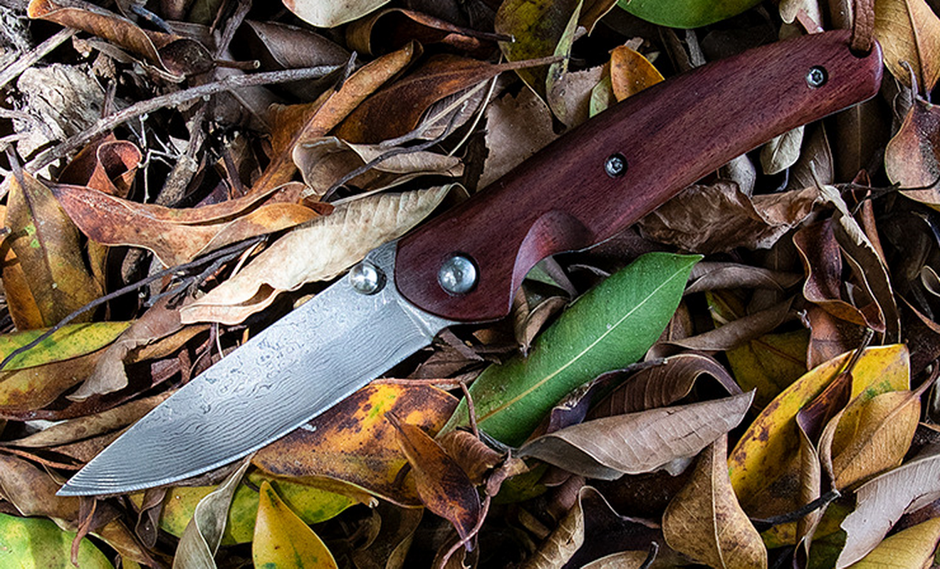 Handles Of The Most Common Outdoor Knives