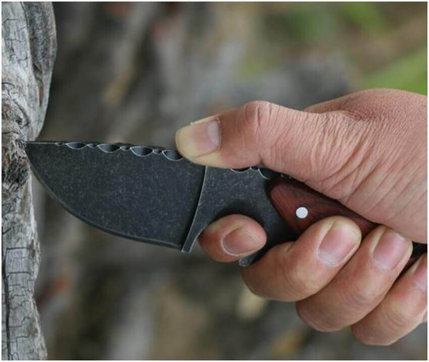 survival knife (1) (1).jpg