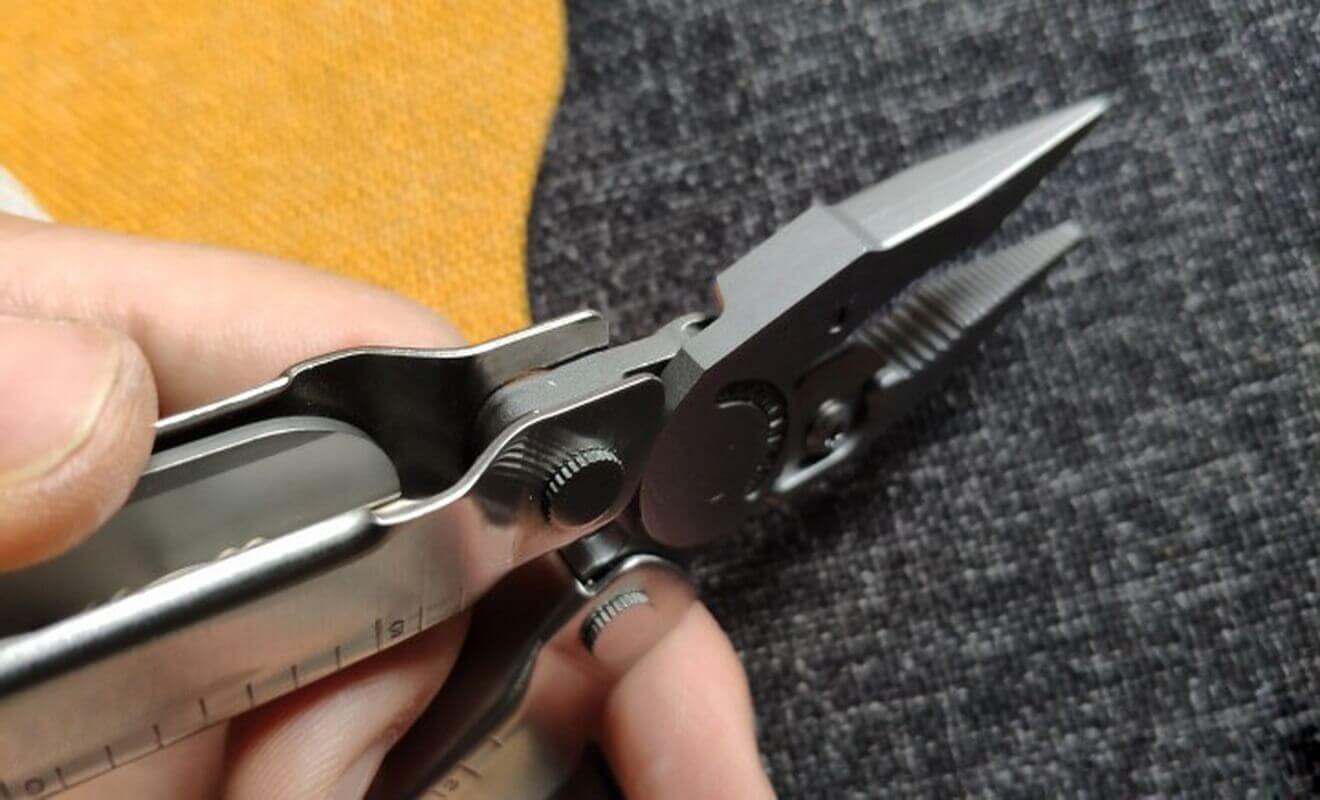 Outdoor Multi Function Pliers