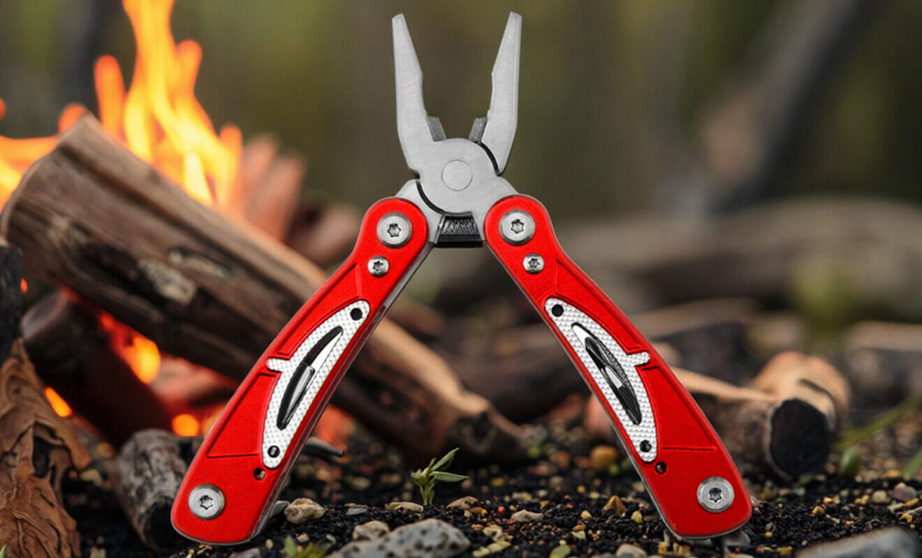 Introduction to the Functions of Multi-Purpose Pliers in Outdoor Survival and Exploration